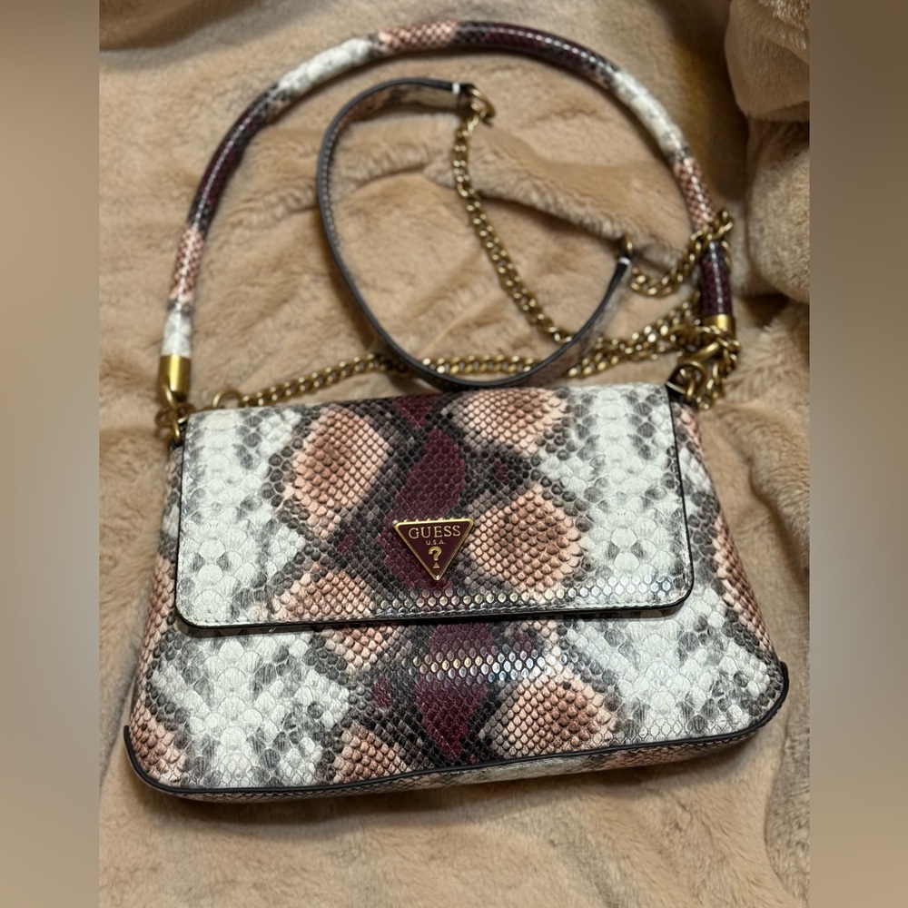 Guess Snake Print Shoulder Bag with Gold Chain - Picture 2 of 11